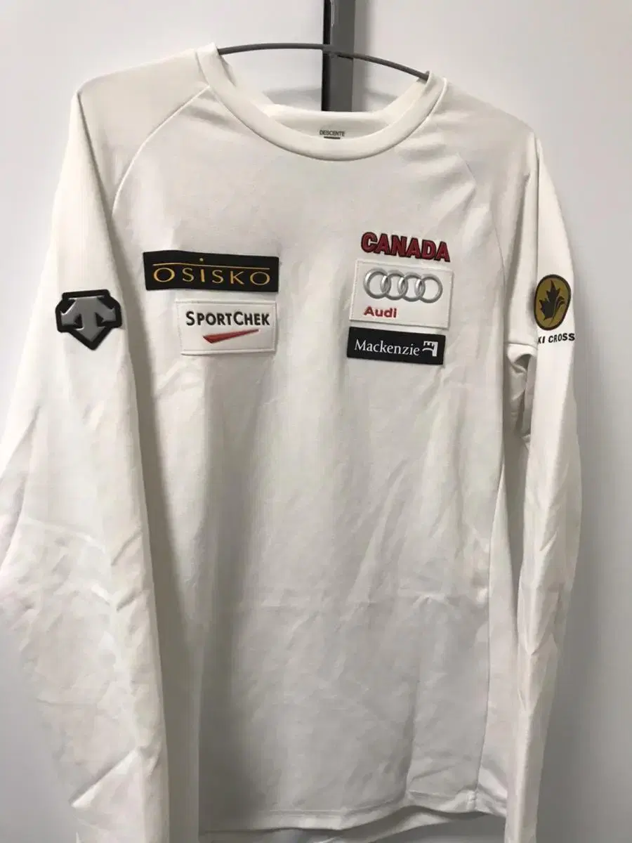 Descent Canada Long Sleeve Tee