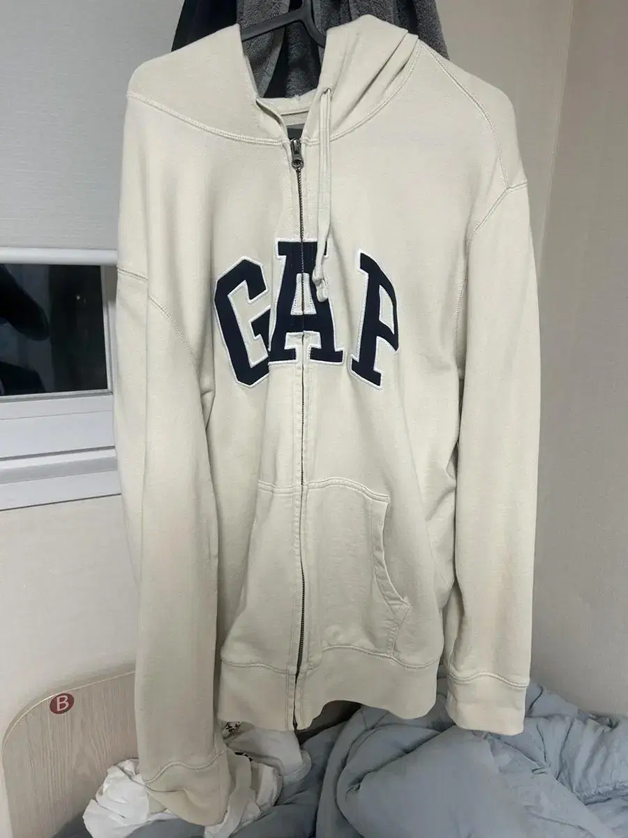 GAP Hooded Up