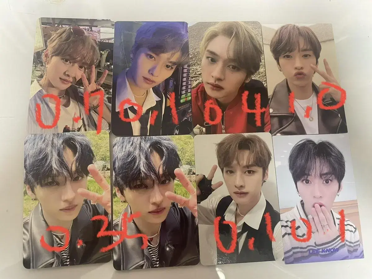 Straykids lee know photocard sells