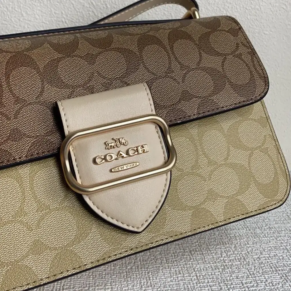 코치 COACH CM089 cpn 여자 가방 모건 스퀘어 라지 크로스백