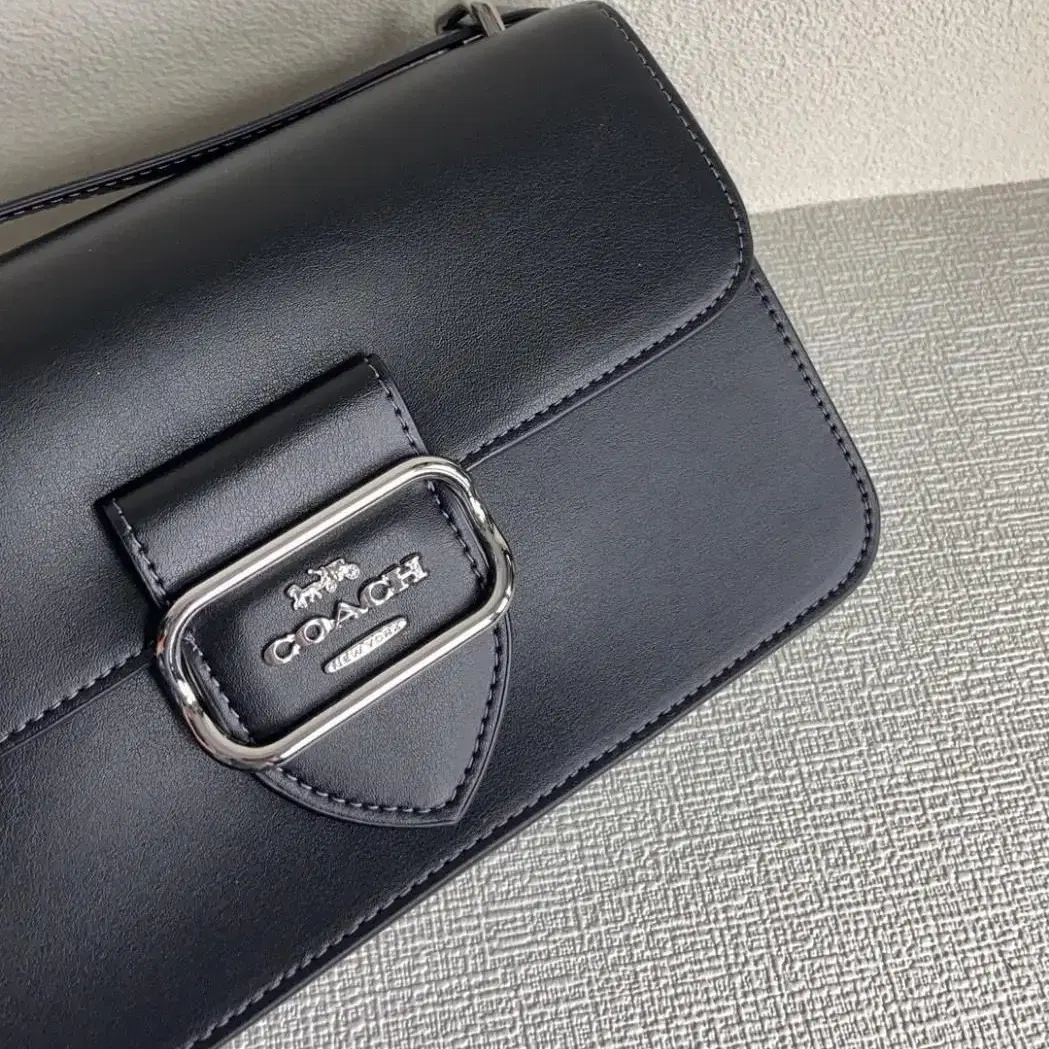 코치 COACH CM090 cpn 여자 가방 모건 스퀘어 라지 크로스백