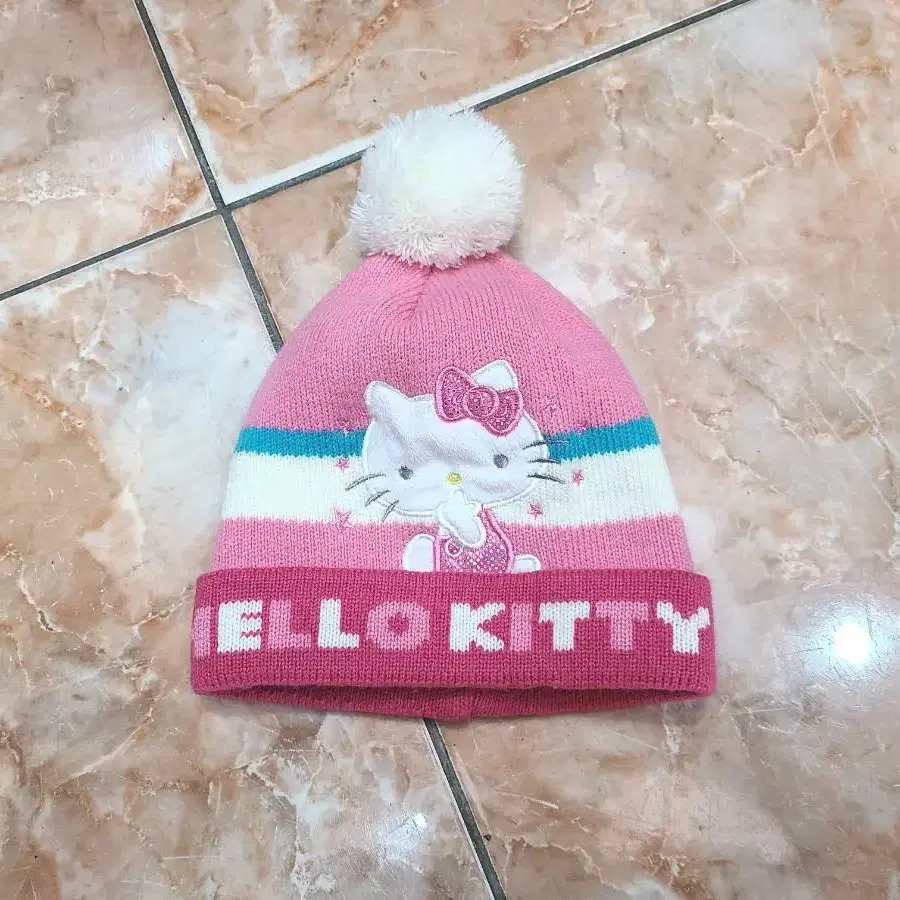 헬로키티 hello kitty beanie 비니