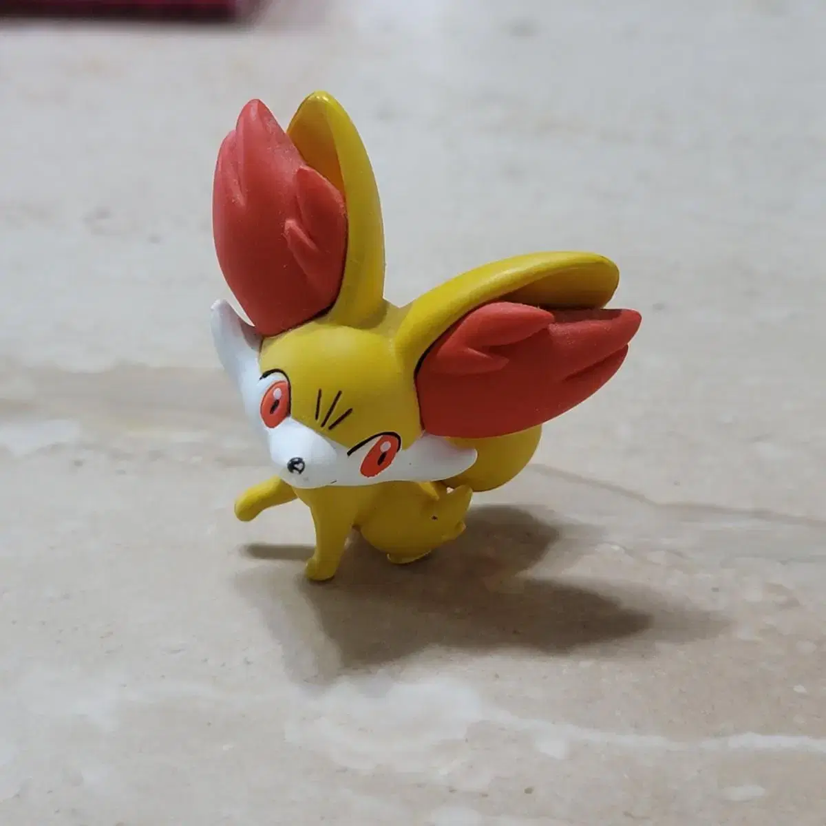 Rare) Pokemon Puhuko Monkore Figure