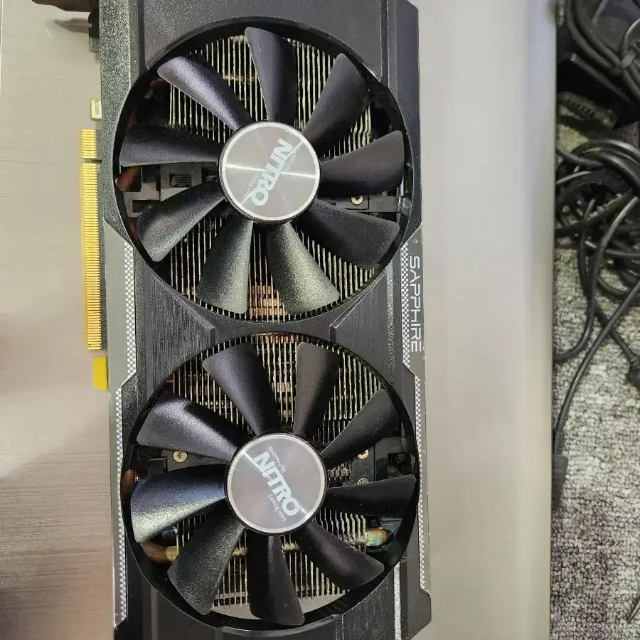 그래픽<366>r9 380 4g nitro