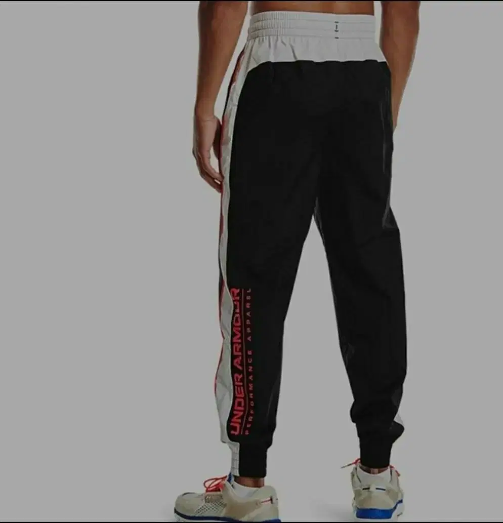 1 New XL 2XL - Under Armour Fitted Woven Track Pants