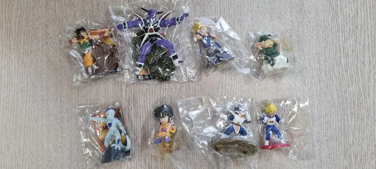 Dragon Ball minifigures 4000 won each