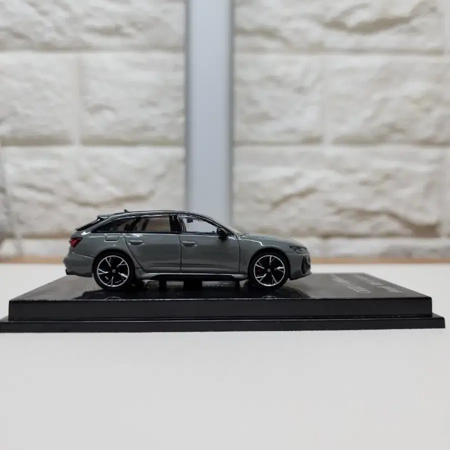 CM모델 아우디 RS6 avant 1:64