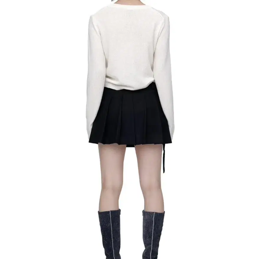 세릭 CREASE POCKET BELTED SKIRT