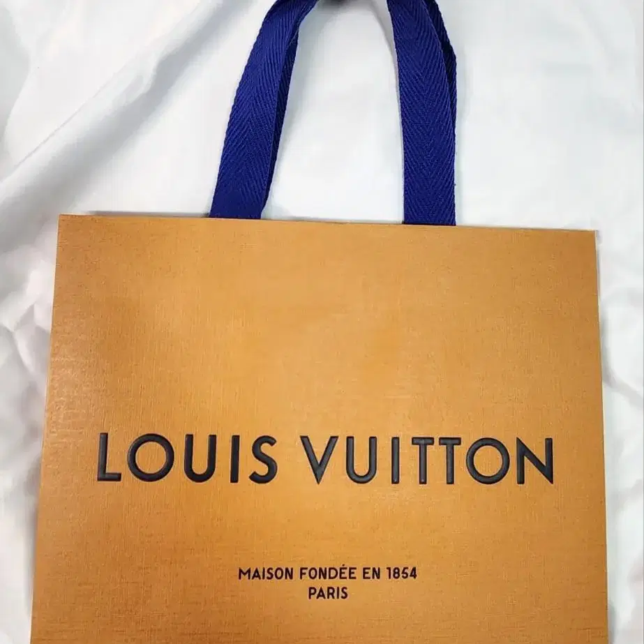 명품 종이가방 Louis Vuitton 루이뷔통 루이비통 종이백 쇼핑백