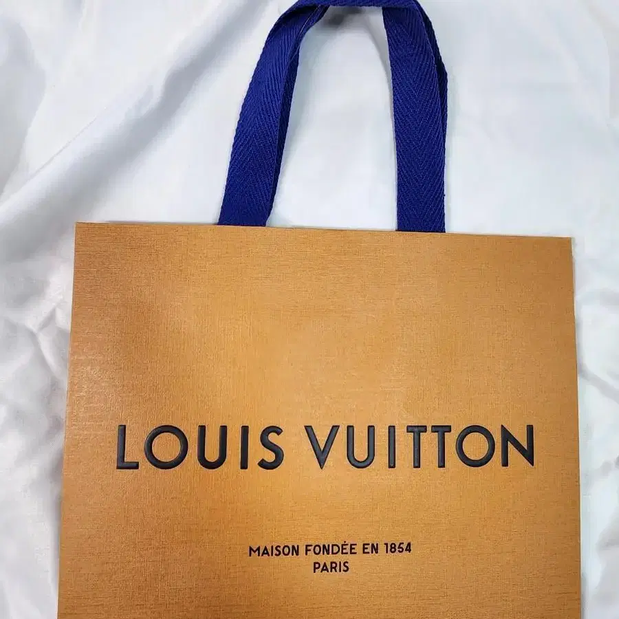 명품 종이가방 Louis Vuitton 루이뷔통 루이비통 종이백 쇼핑백