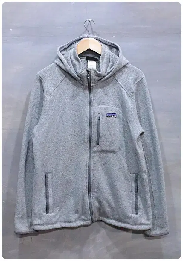 [L] Patagonia Sweater Knit Hooded Zip Up (20% Off)