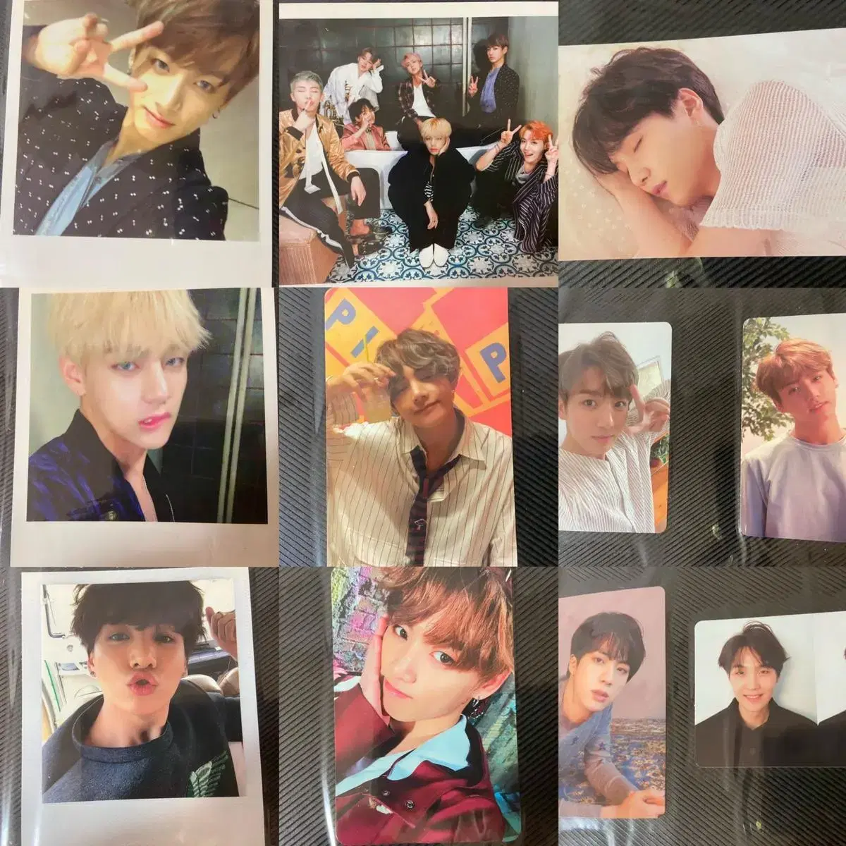 Sells bangtan BTS Hwayangyeonhwa, Wings, and Lupusetup series photocard / album 