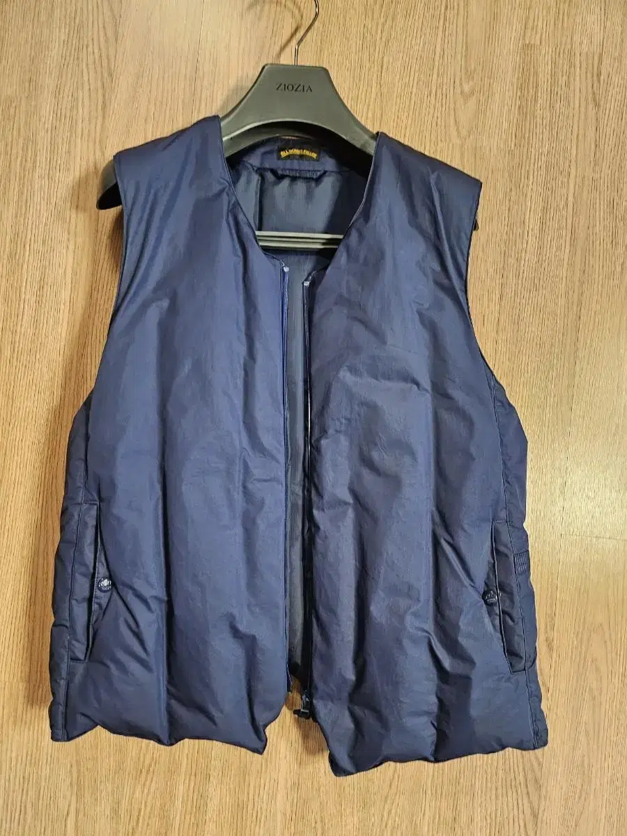 Comfy Outdoor Comfy Down Vest (japan)