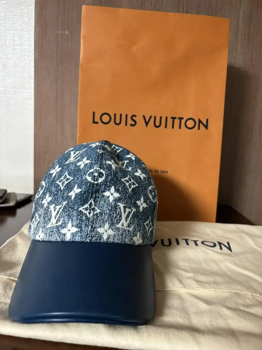 루이비통 모노그램 자카드 데님 레더 캡 M77437Louisvuitton