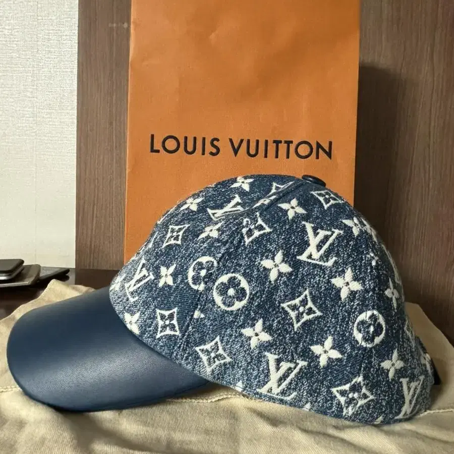 루이비통 모노그램 자카드 데님 레더 캡 M77437Louisvuitton