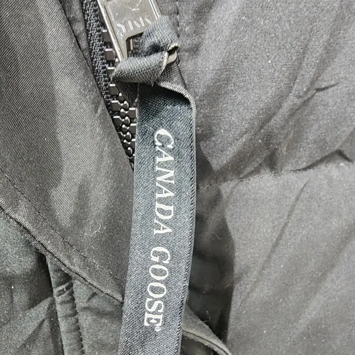 캐나다구스(CanadaGoose) 미디 패딩