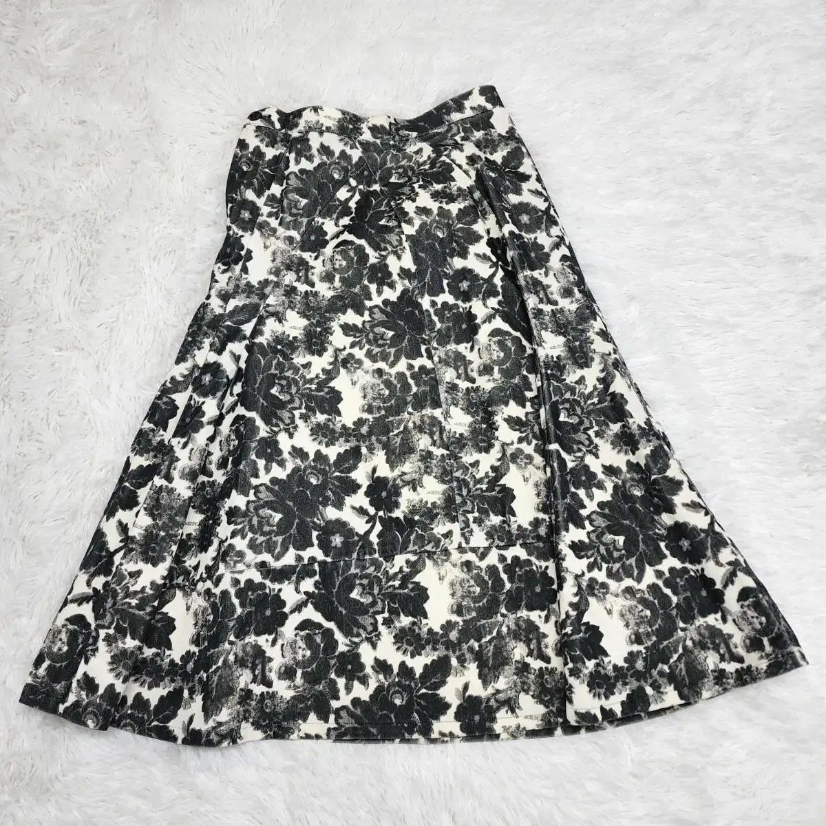 CommeDesGarcons Song Flower Skirt