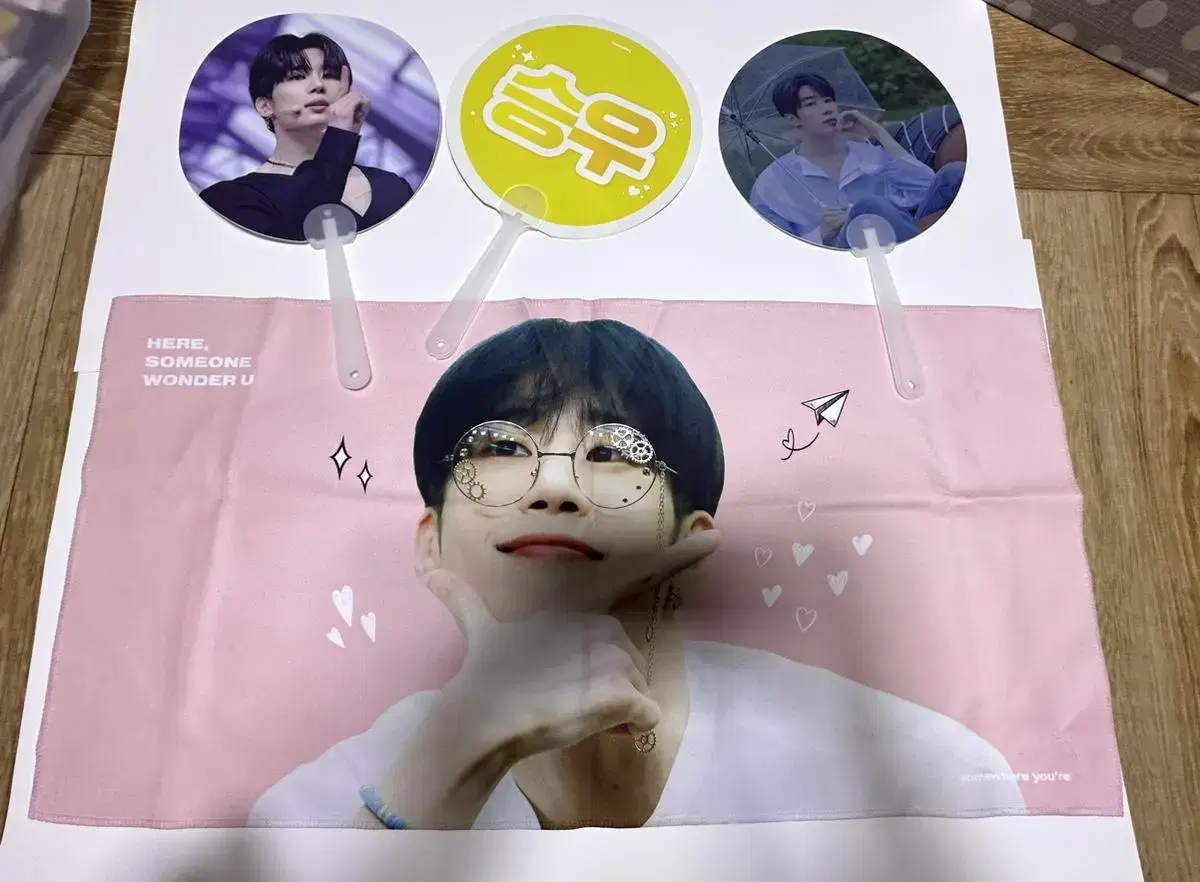 X1 viction han seungwoo slogan Sell merchandise