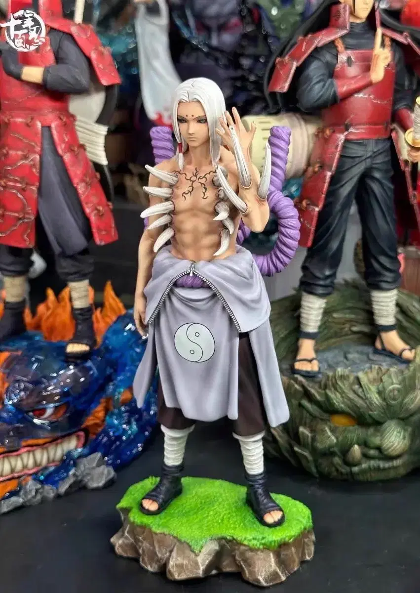 (In Kind) Decade White Kimimaro Resin Naruto Resin Statue 3