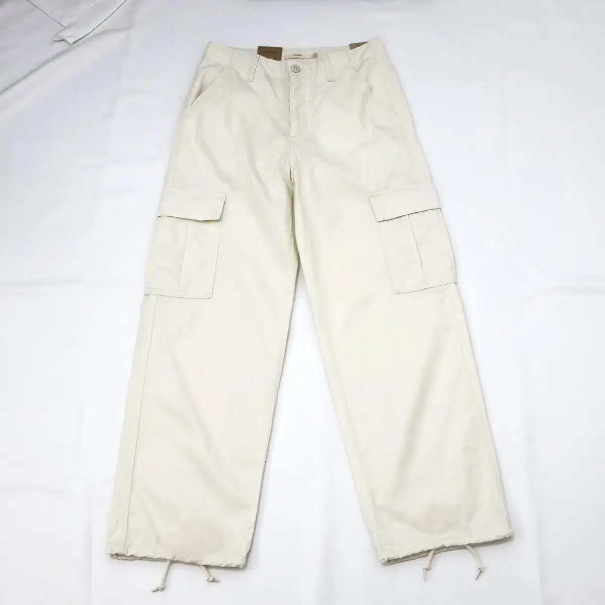 LEVI'S CARGO PANTS