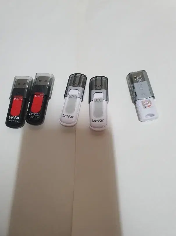 렉사 USB 64G(2개),32G(2개),16G,SD64G,8G