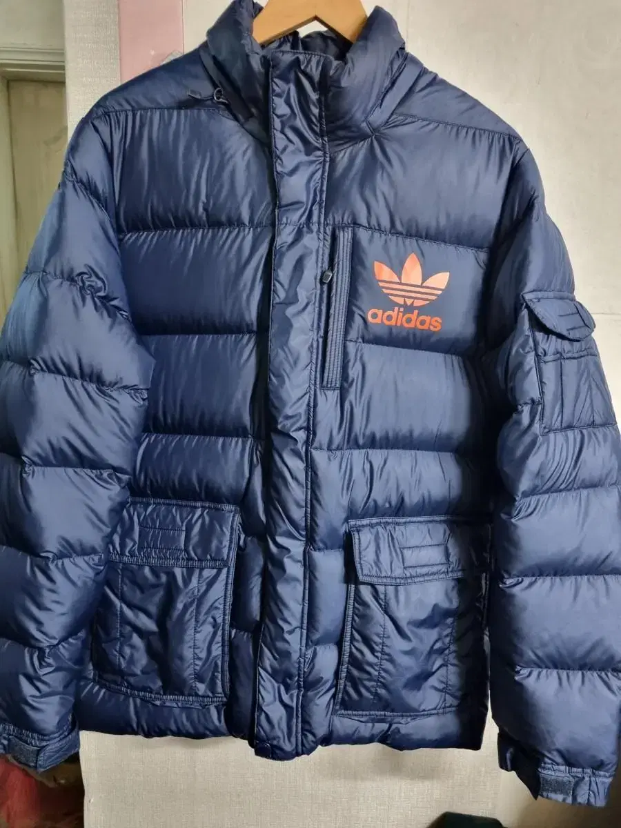 Adidas Gusset padded jumper size 105