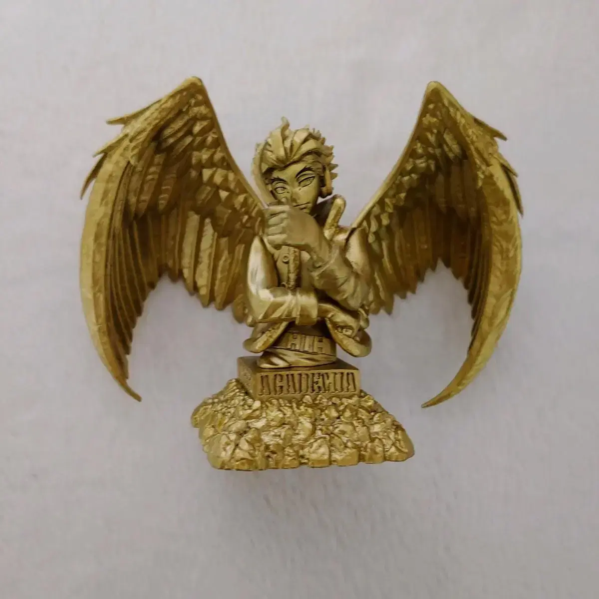 Hiroaka Hawks Gold Figure Random