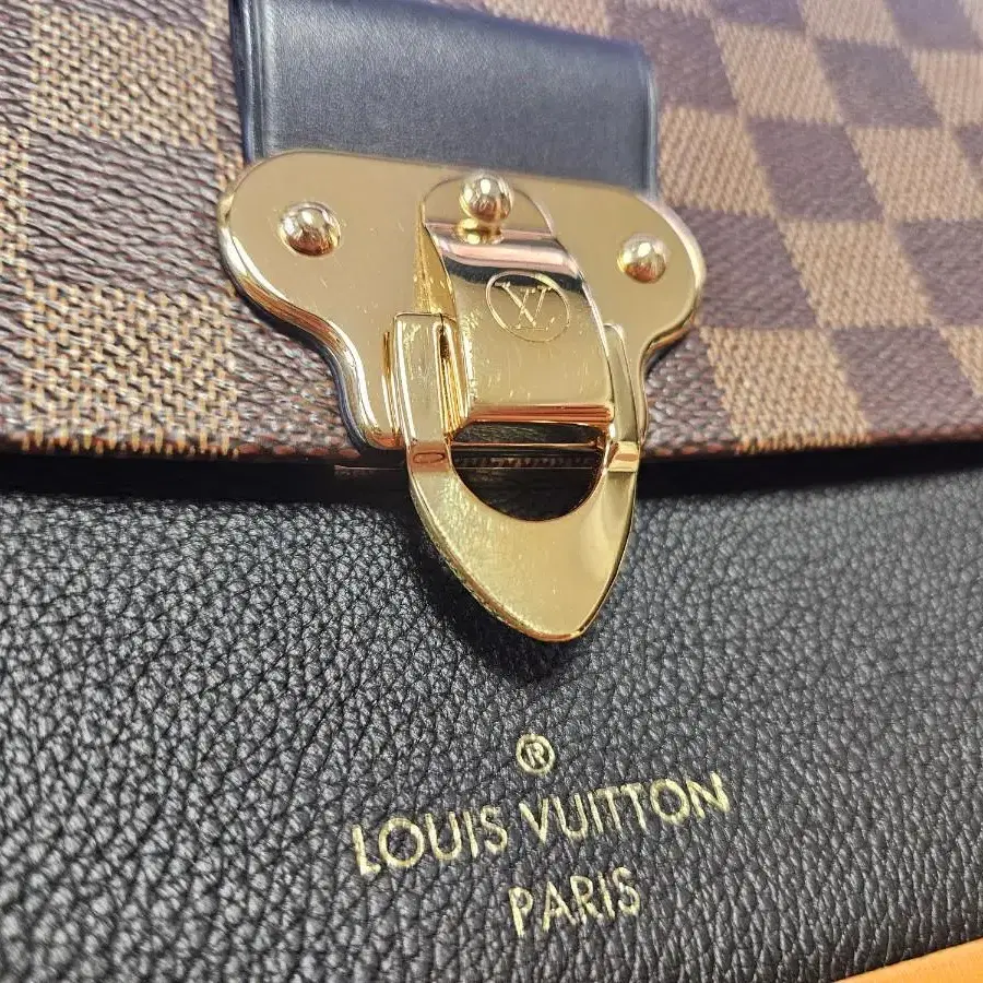 LOUIS VUITTON 바뱅 PM(현대백화점 무역센터점)