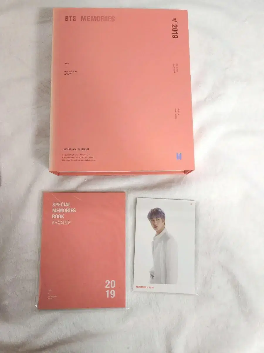 BTS 2019 Memories + Butterfly Graphic Book