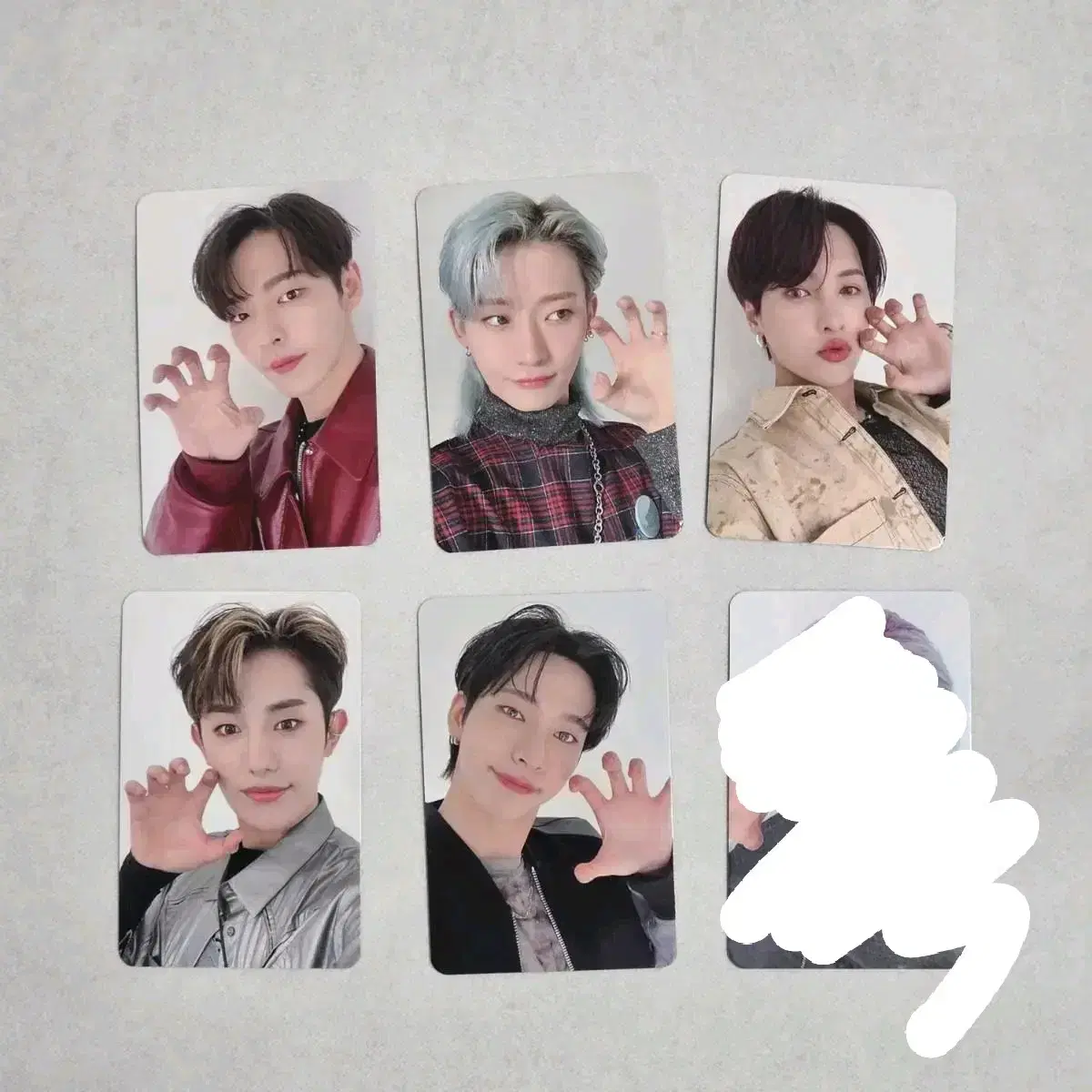 OnlyOneOf photocard OnlyOneOf