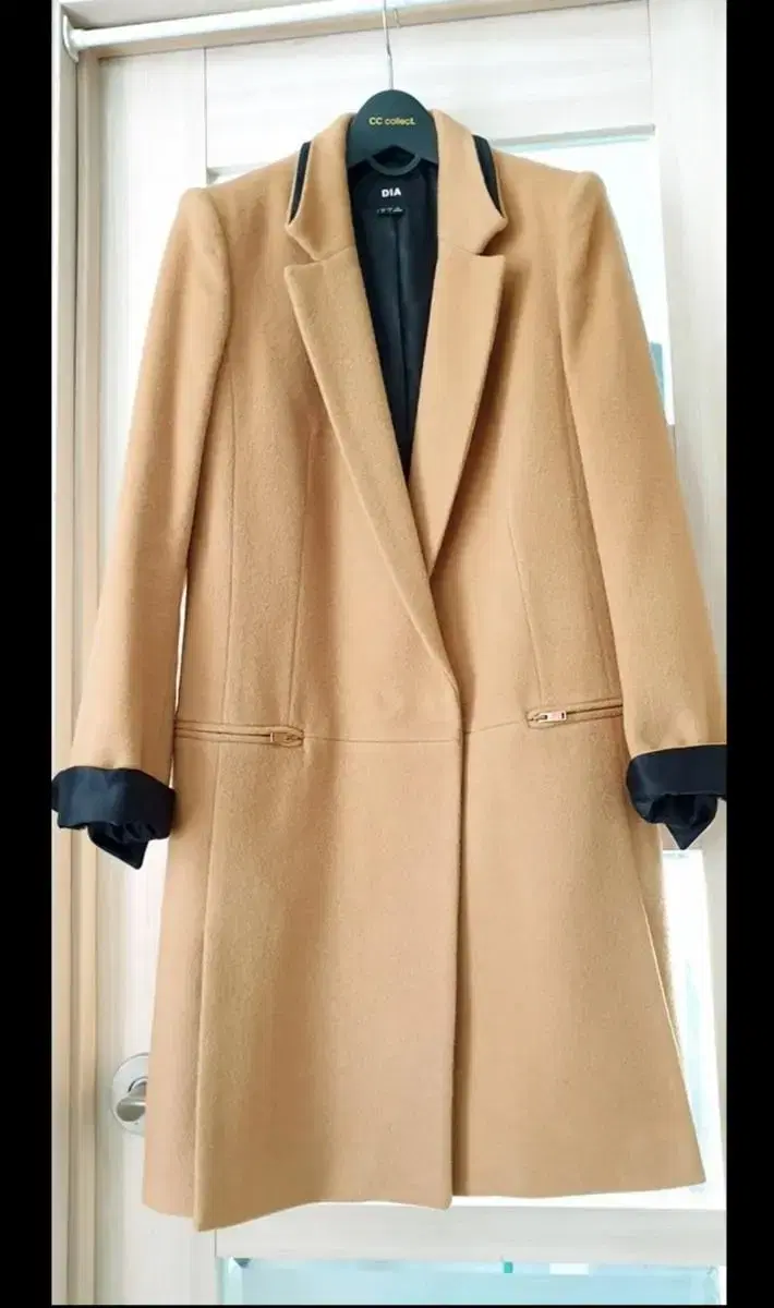 DIAfront-trimmed wool vahn coatS.55