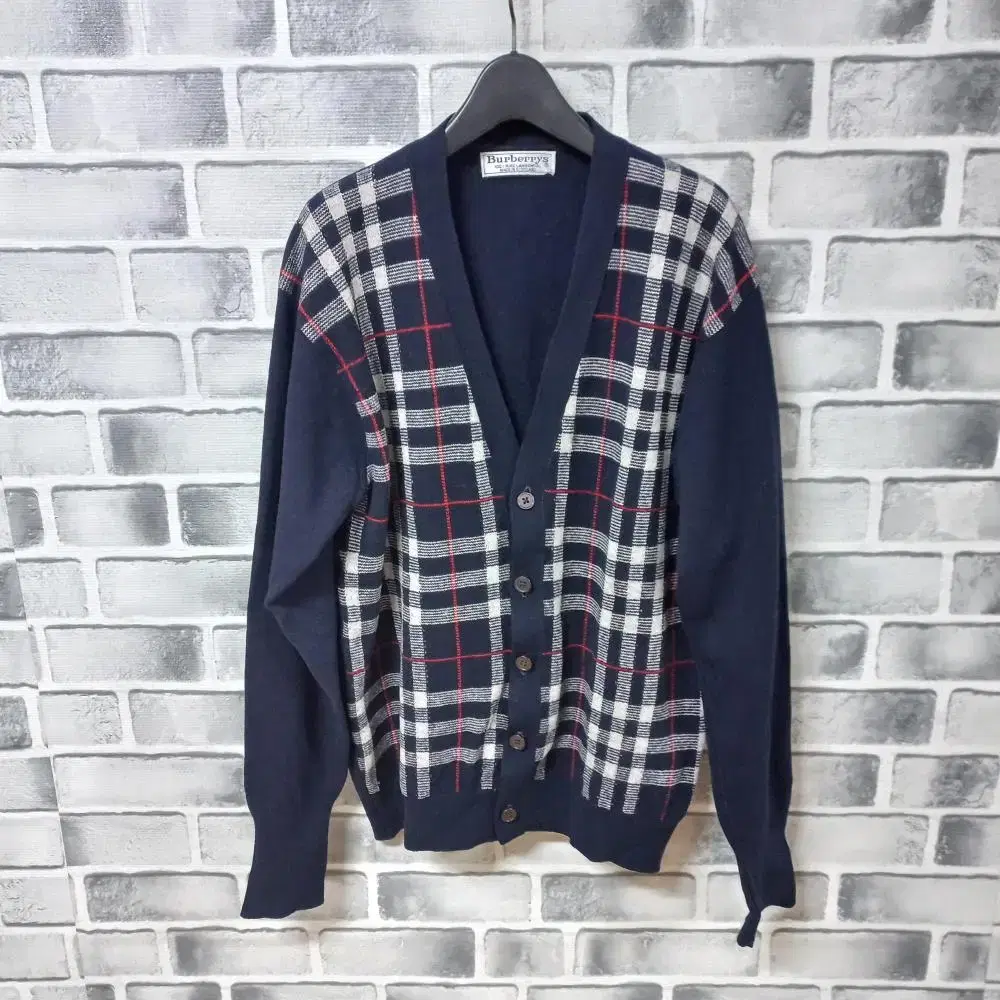 12-10/Black Plaid Knit Cardigan Men's