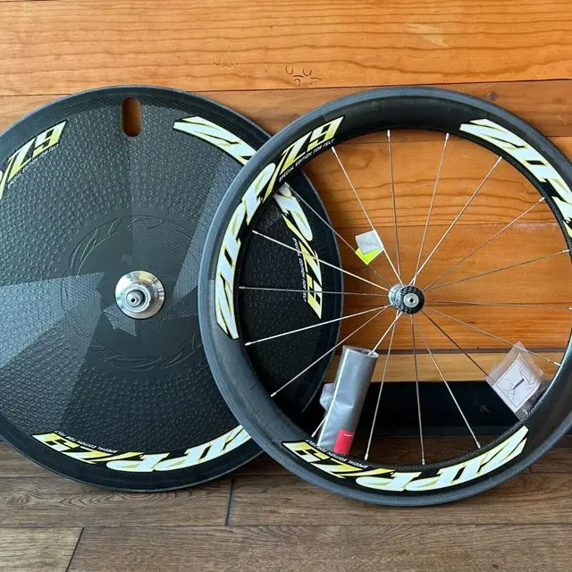 ZIPP Z9 carbon disc wheelset 650c 짚디스크휠셋