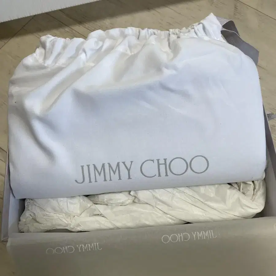 JIMMY CHOO 클러치 (새상품)