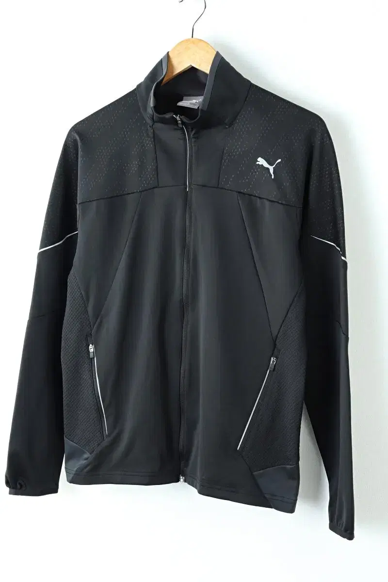 (M) Puma Zip-Up Jersey Track Top Black Basic Old School-996C