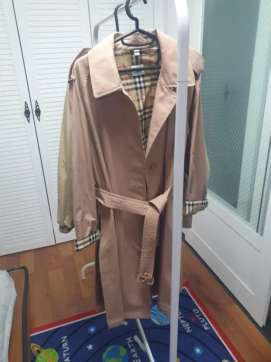 Burberry Side-slit Trench Coat