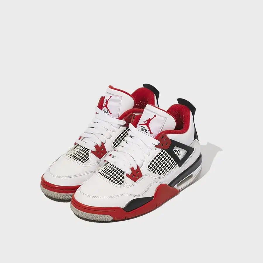 AIR JORDAN 4 RETRO RED CEMENT 235