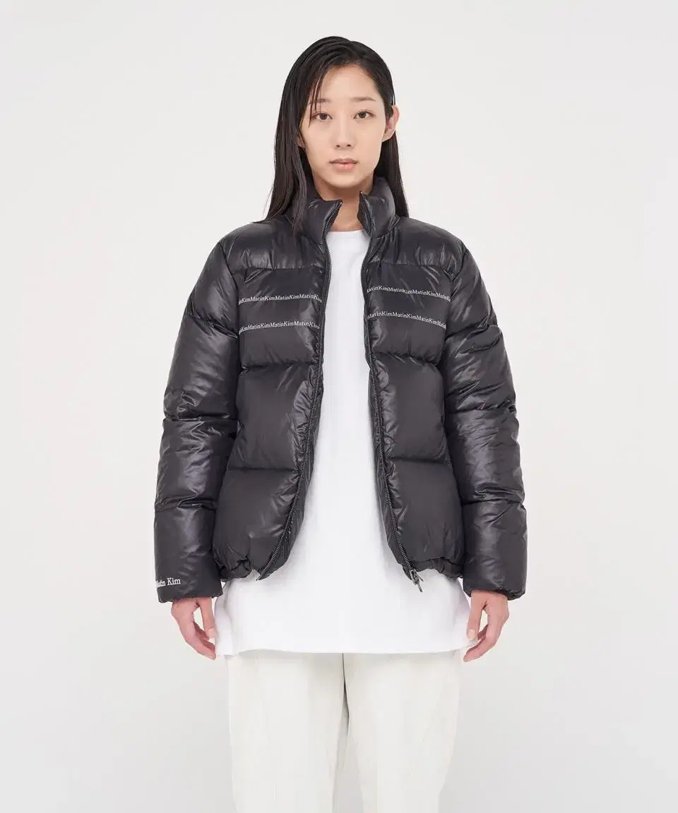 Matin Kim GLOSSY PUFFER JACKET IN BLACK