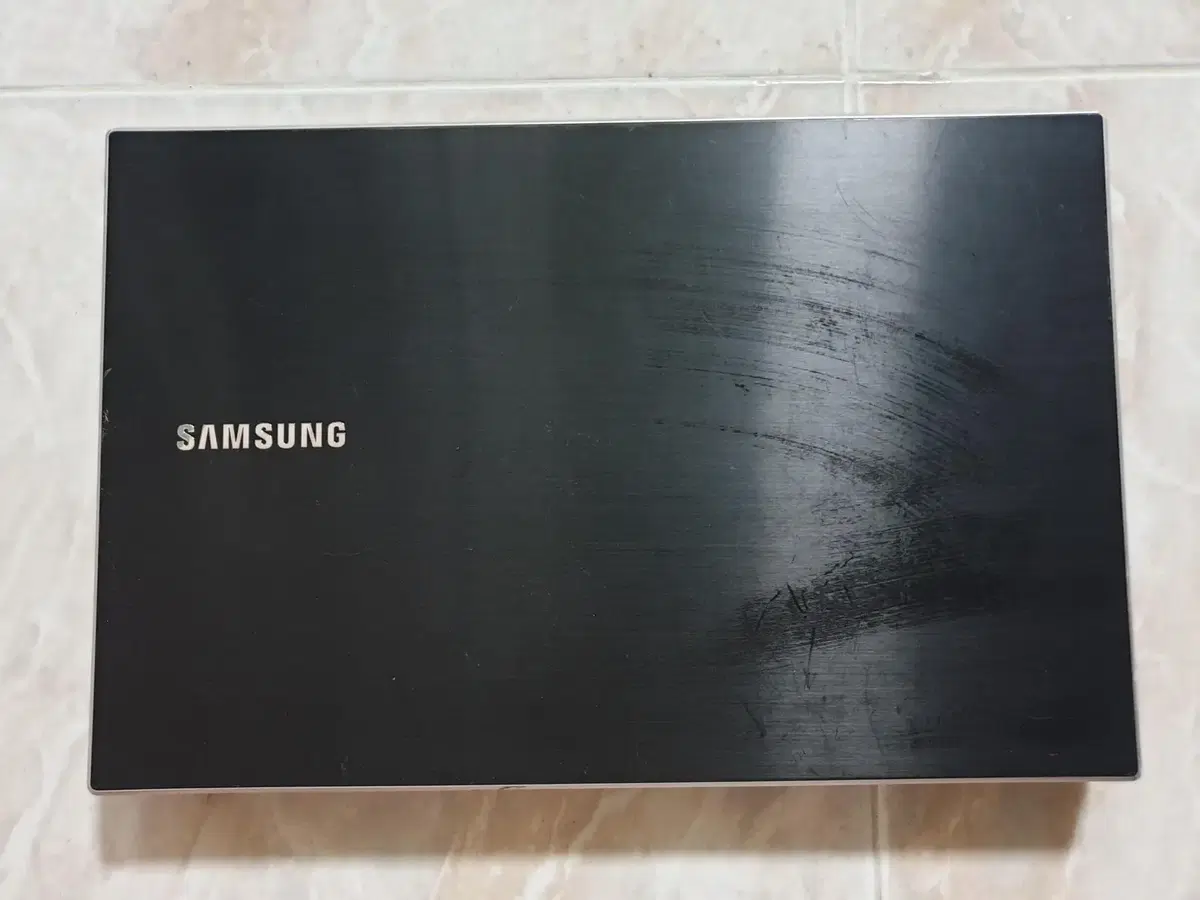 노트북 삼성NT300V5A i5 2430 램8g ssd128g 8.5만원