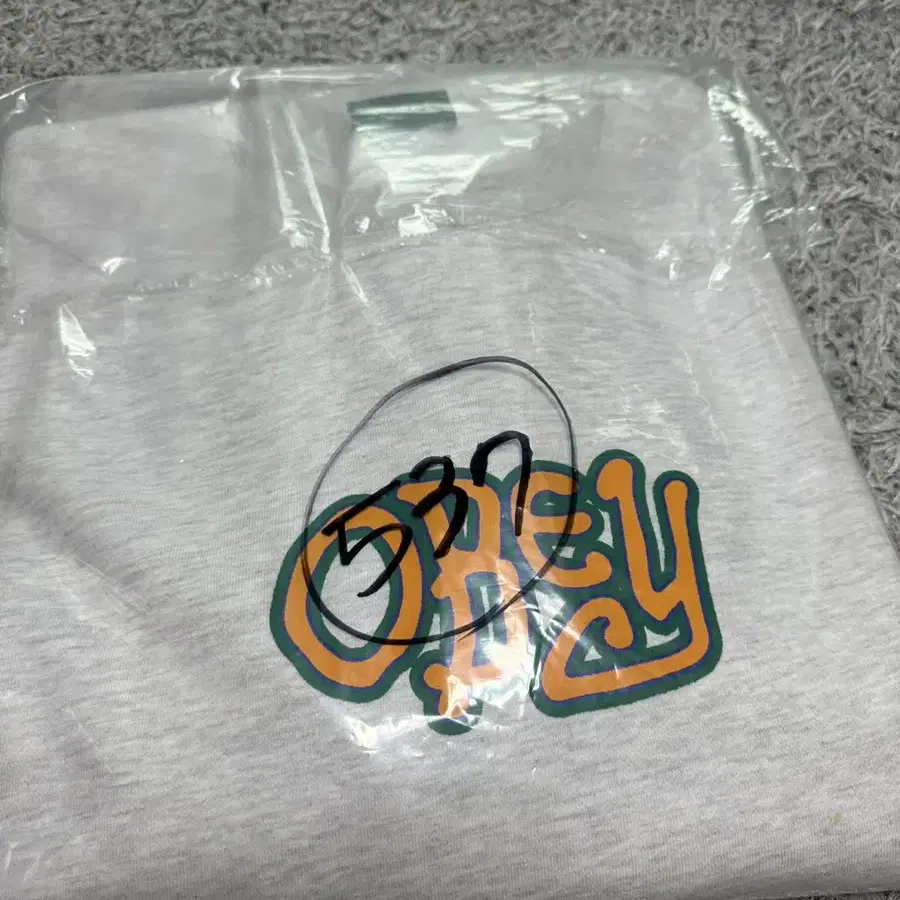 [2XL]537.OBEY 오베이 맨투맨