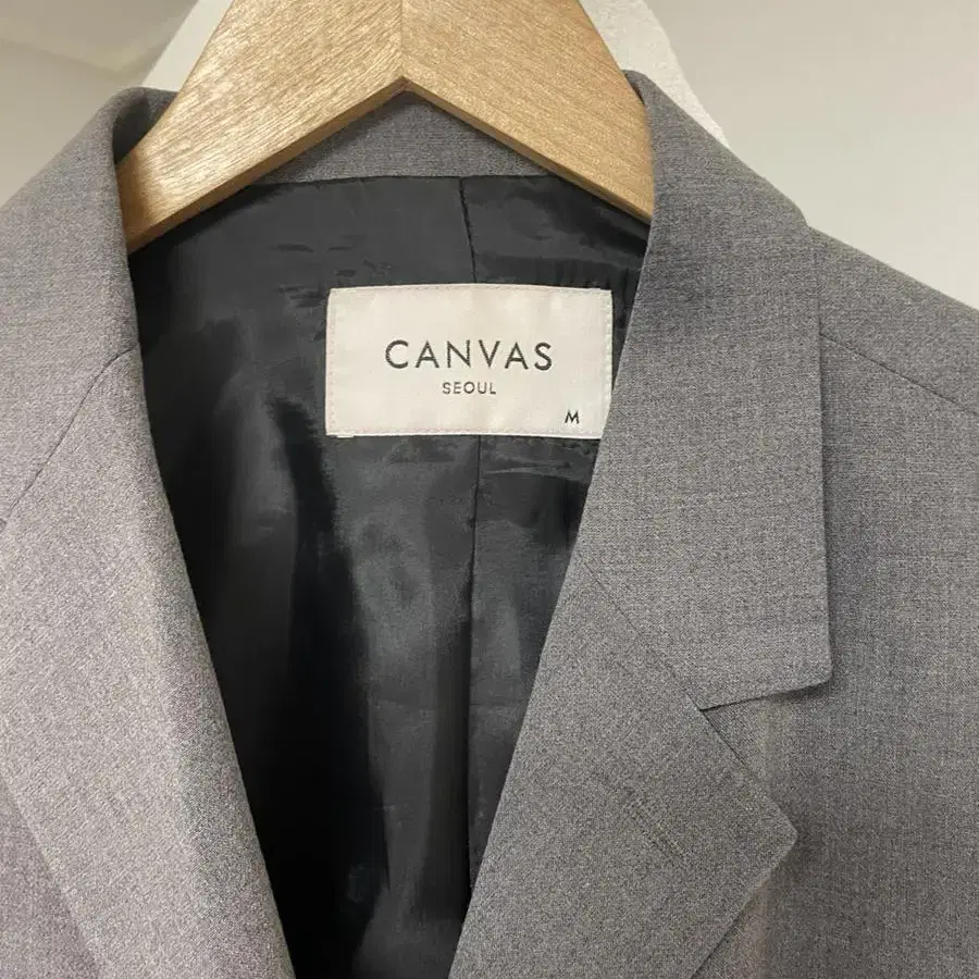 Canvas seoul 블레이저