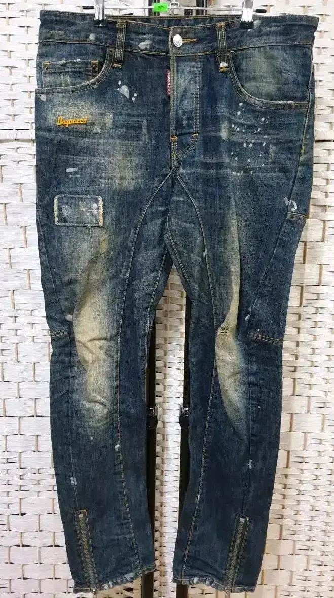 (0206) Disqualified 2 Denim Washed Jun 46 size 31 inch