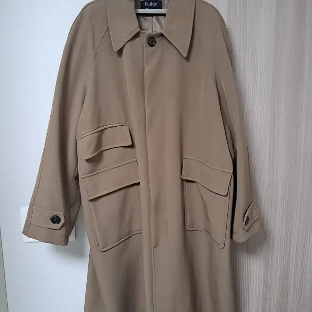 LAFUDGE store Poplin Balmacan Coat Beige