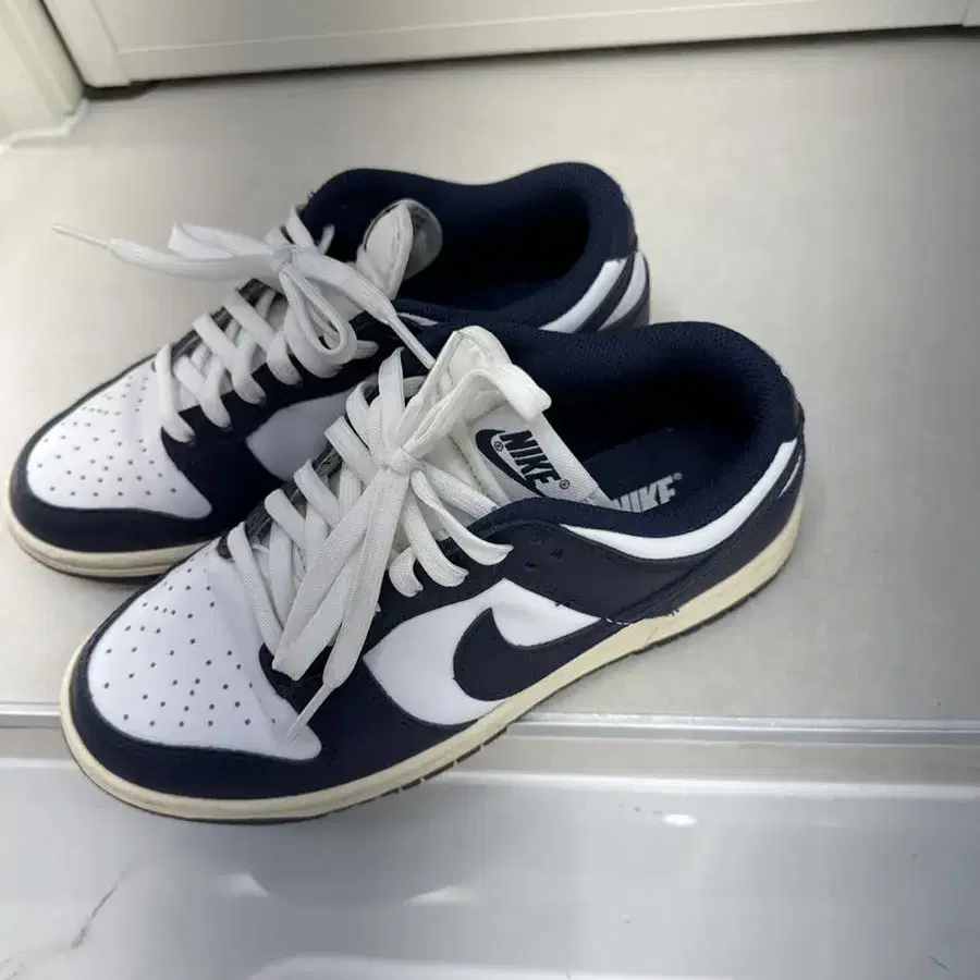 (W) Nike Dunk Low Vintage Midnight Navy