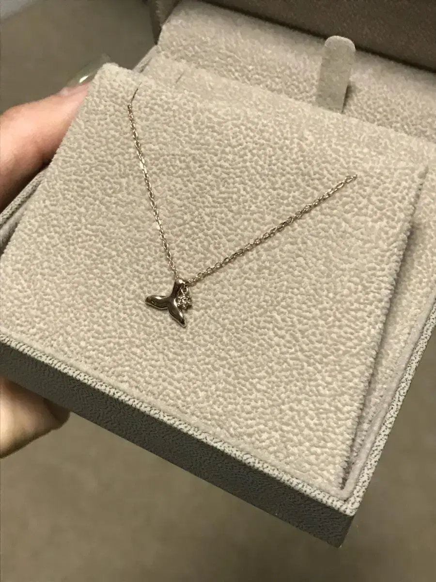 14k Whale Tail Necklace