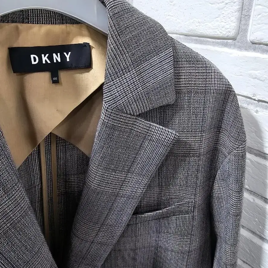 2018년 dkny  모98% 체크자켓