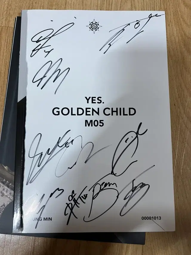 골든차일드 Golden Child 친필 싸인 앨범