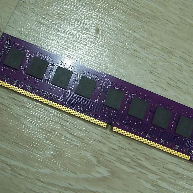 Kingbox DDR3  4GB PC3-12800 RAM (재고 4개)