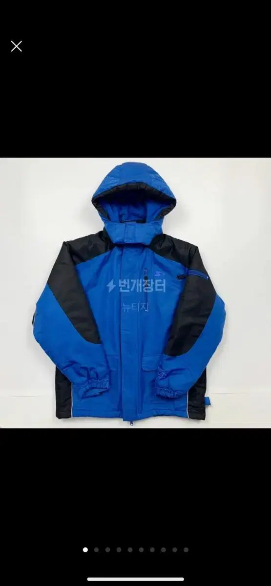 [STARTER] Hood Windbreaker