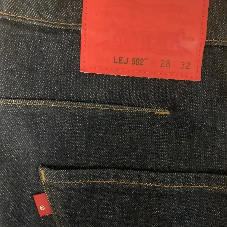 LEVIS 리바이스 LEJ 502 레귤러 테이퍼드 진